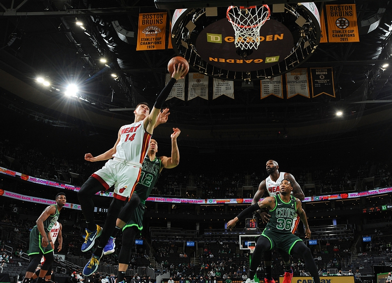  布伦森末节发威尼克斯逆转活塞