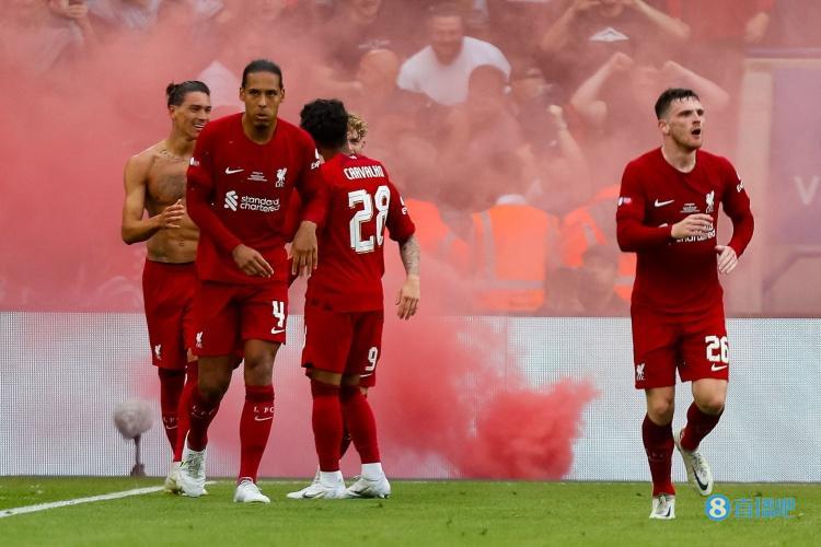  英格兰社区盾，曼城常规时间战平利物浦