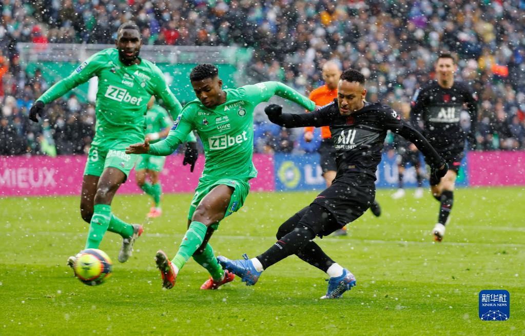  巴黎圣日耳曼法甲提前锁定冠军